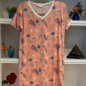 Flamingo Print V-Neck Tee - Peach